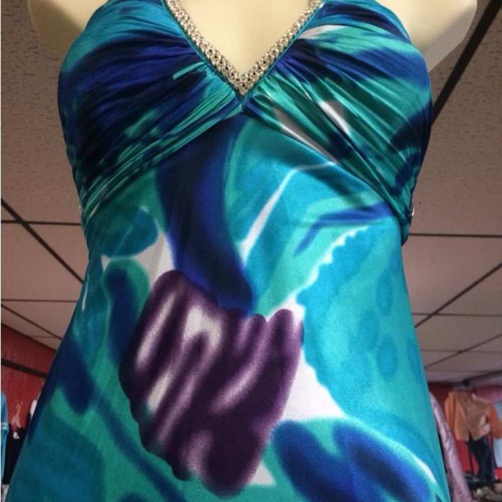 Size 15/16 prom gown